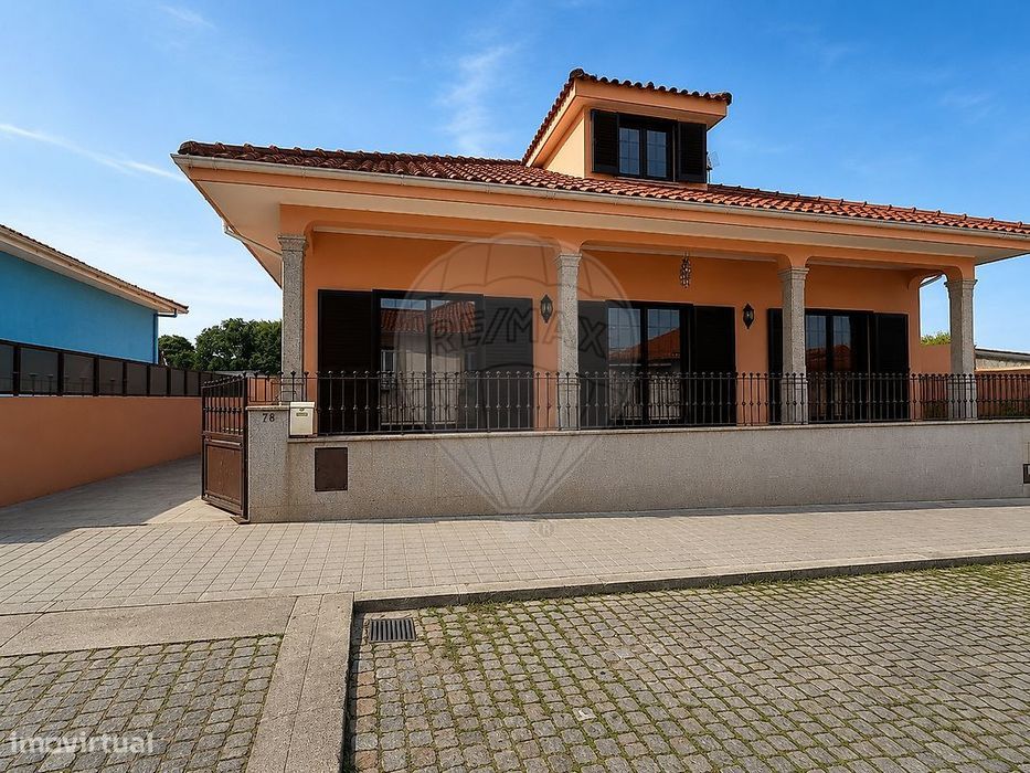 Moradia T4 para venda