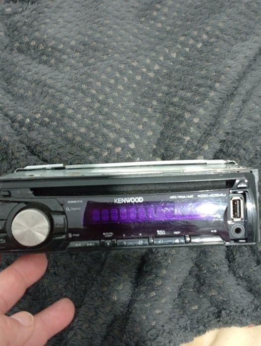 auto radio kenwood model kdc 4054ub