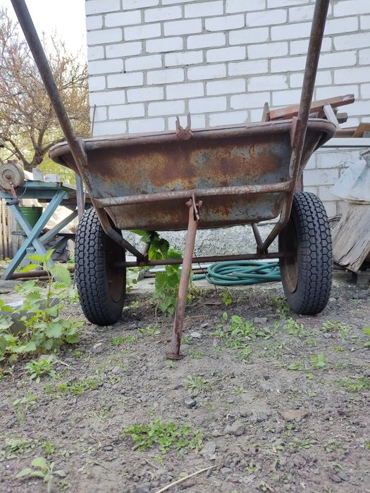 Возик садовий, тачка будівельна
