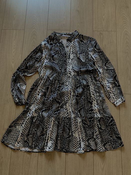 Сукні/плаття жіночі