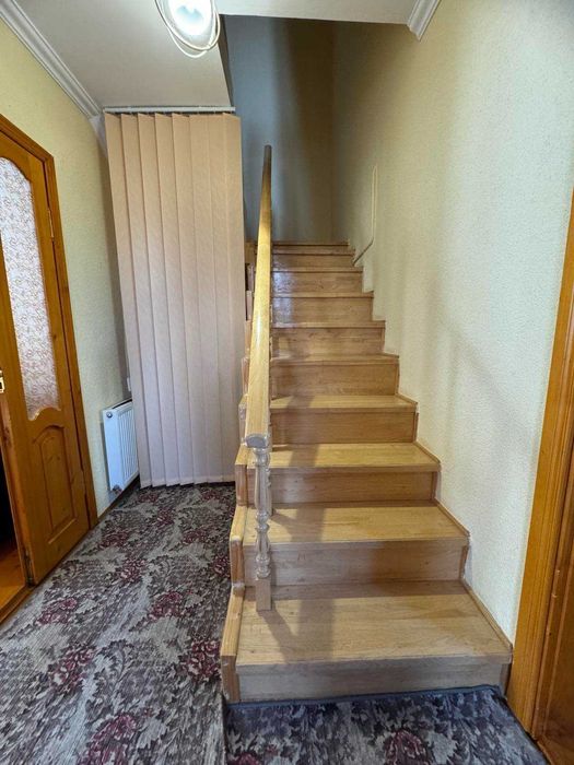 Будинок біля Дрогобича 10хв