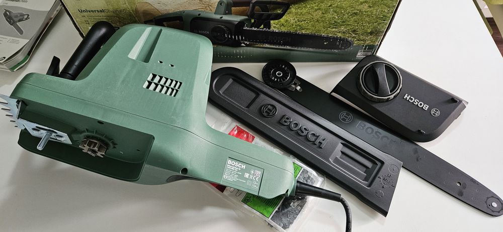 Цепная пила Bosch UniversalChain 40 + 3л масла+2шт цепи