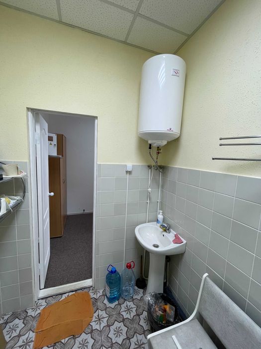 Центр, офіс, кабінет з власним с/в,  Лазарева 6/1, - Vista 5