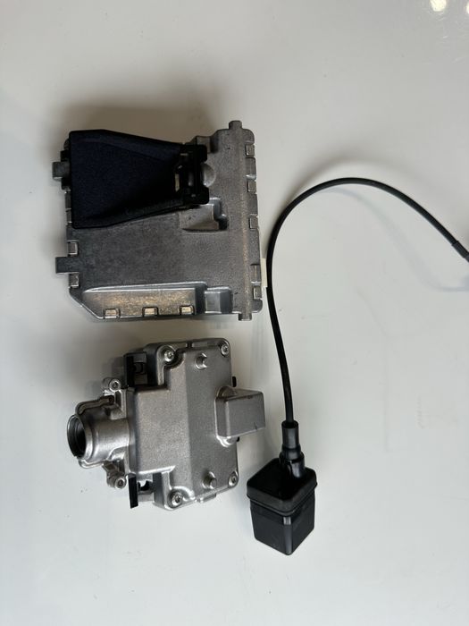 Камера Мерседес. Блок камери Mercedes