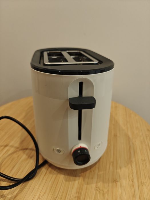 Zestaw - Czajnik elektryczny i toster marki Bosch