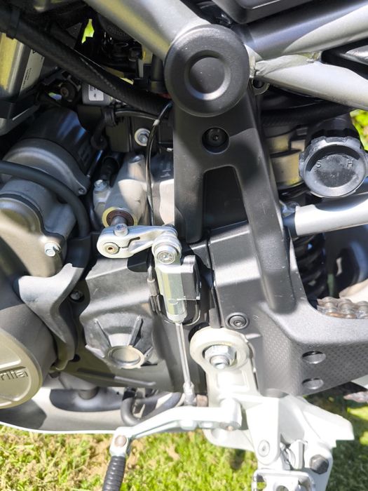 Aprilia tuareg 660