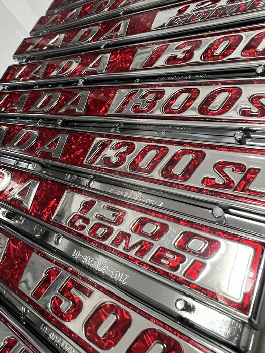 Задня червона емблема шильдик ВАЗ 2101 2102 2103 2106 Жигули СССР 1977