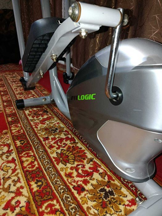 Продам Орбитрек б/у