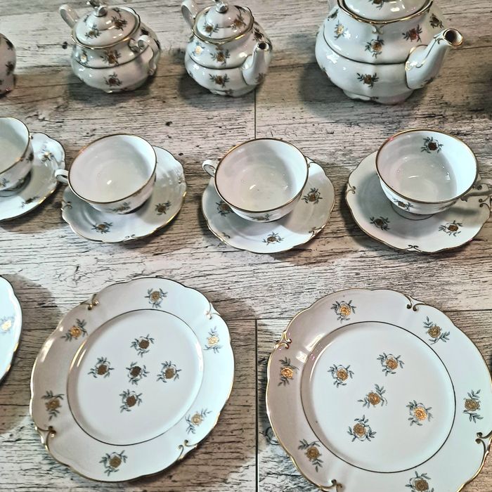 Чайний/кавовий сервіз кістяний фарфор JLMenau 1777 Carmen. Львів.