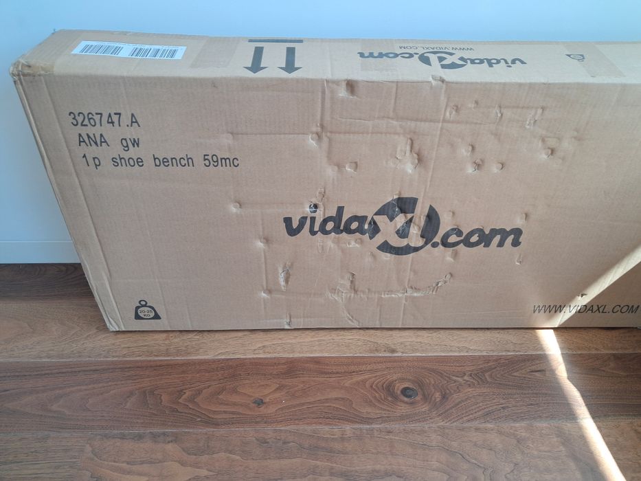 NOVO Banco Sapateira / Shoe Bench with Storage