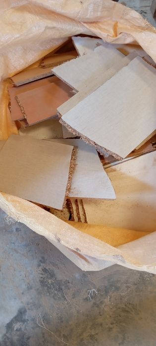 Restos de aglomerado