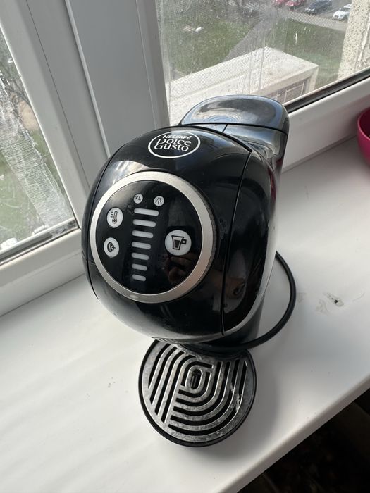 Капсульна кавоварка Nescafé Dolce Gusto