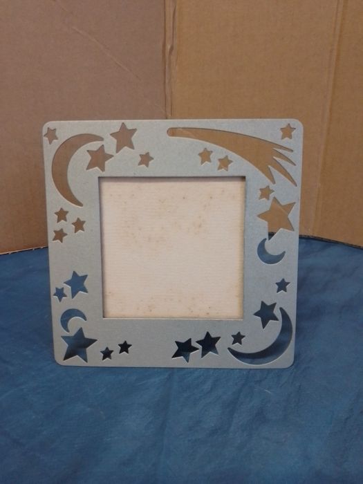 Silver-Colored Metal Frame64752204392577120