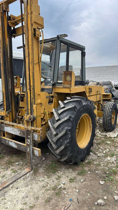 Вилковий навантажувач всюдихід JCB (дизель Perkins)
