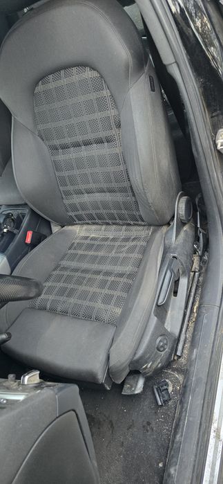 Fotele przednie Audi A4 B8 07-11 grzane szkocka krata Europa