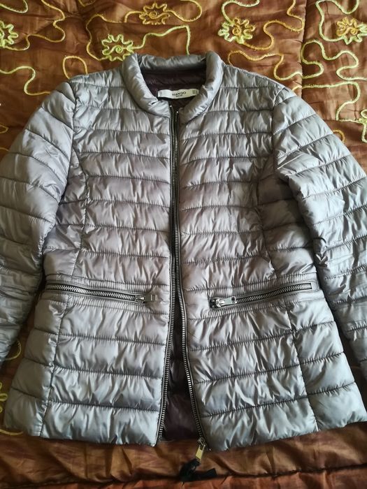 Продам демі курточку