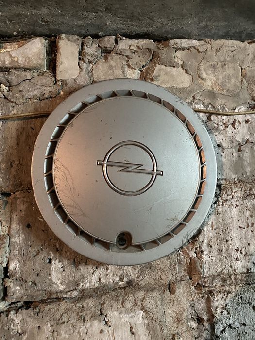 Колпак с машины Opel Опель