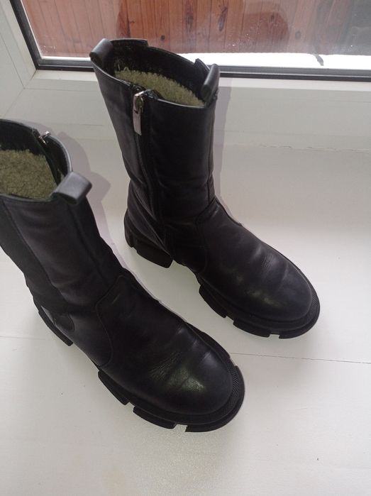 Зимние женские ботинки кожа 38 р.