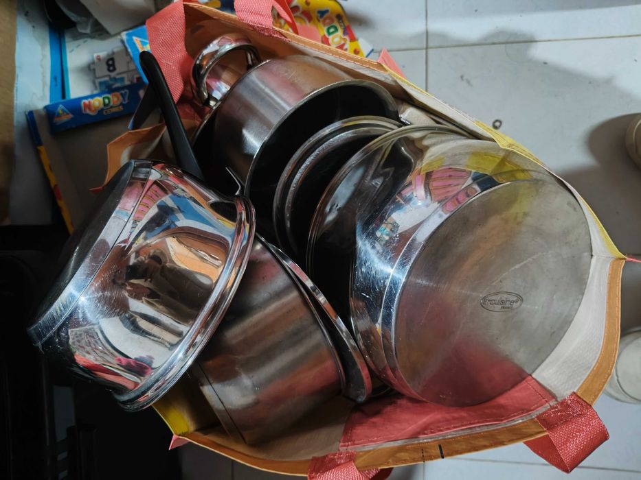 Conjunto de Várias Panelas e tachos