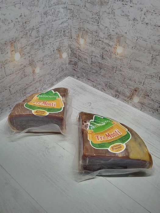 Прошутто крудо Tre Monti; Balugani (Італія)