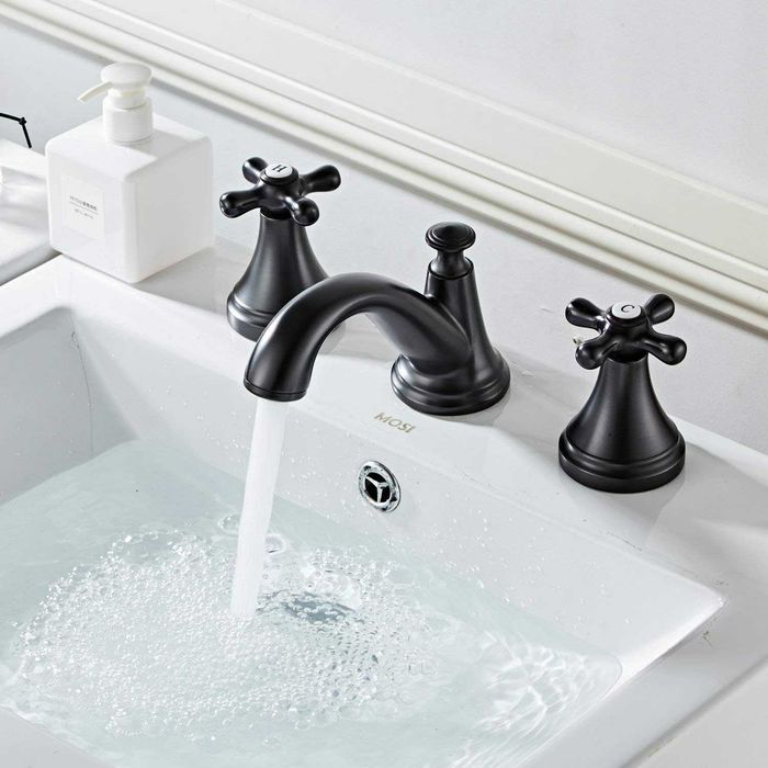 Torneira Casa de Banho em Preto - Bidet e Lavatorio