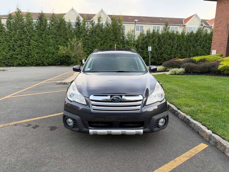 Subaru Outback 2.5i Limited      2013