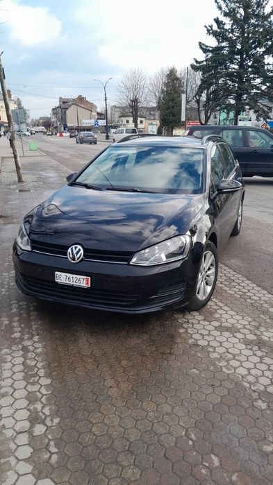 Автомобіль Volkswagen Golf