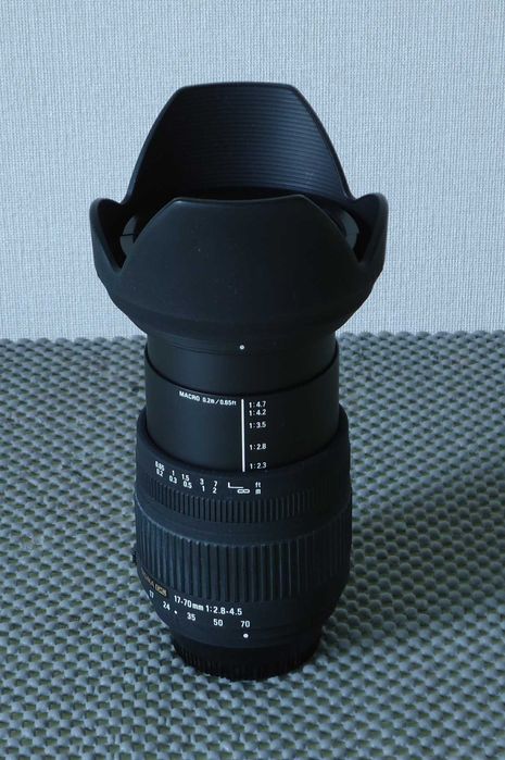 Sigma DC 17-70mm 2.8-4.5  MACRO  / Nikon F
