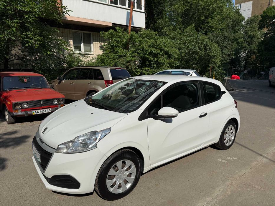 Продам Peugeot 208 2016 $5800