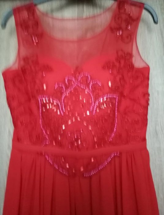 Długa suknia damska