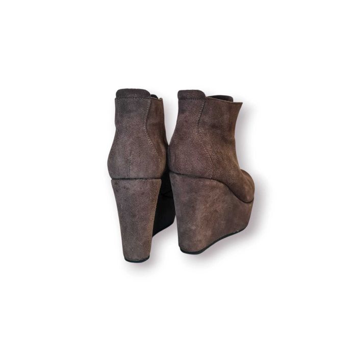 Botins Femininos Clays Camurça Plataforma Wedge – Tam.: 37