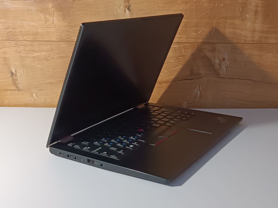 Потужний Lenovo 13.5" FHD/Core i5-10 gen/8 ОЗП/256 NVME