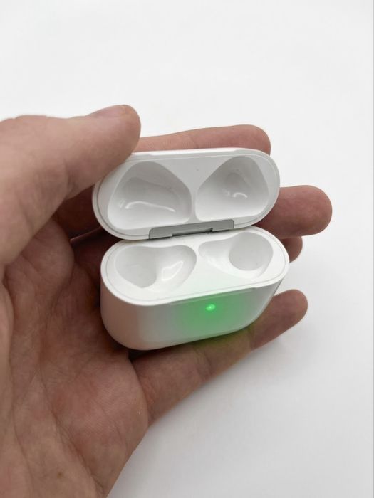 Apple Airpods 4 ANC case