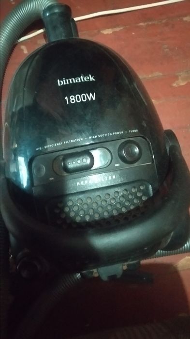 Пылесос ,в б/у, Слабо тянет