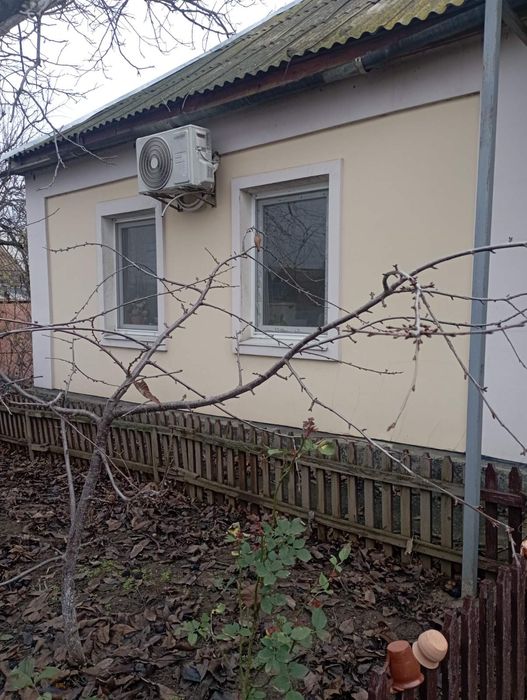 Продається будинок в районі вул. Уріцкого(Олени Пчілки.) площею  54 кВ