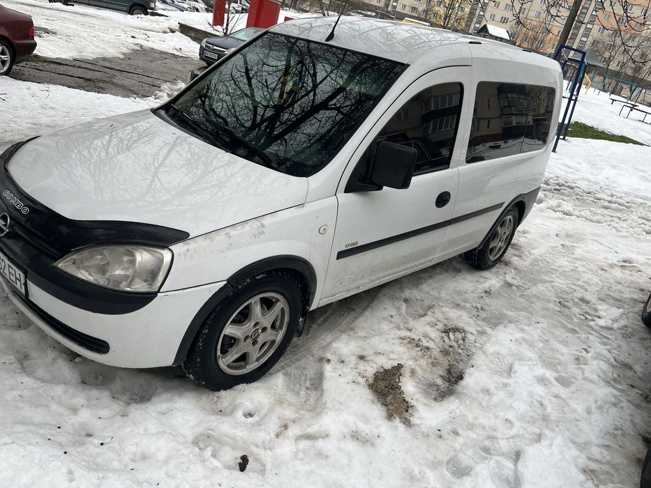 Опель комбо 2002р 1.7