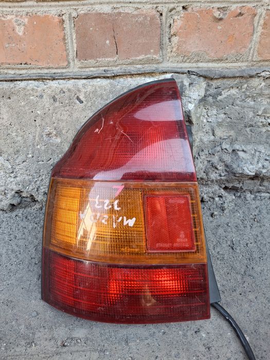 Фонарь, стоп, ліхтар Mazda 323 p ba мазда 323 PBA