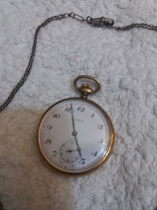 Relógio de bolso com fio em prata em bom estado