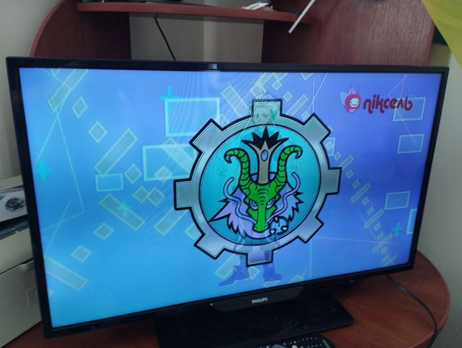 Телевізор Phillips 32 діагональ