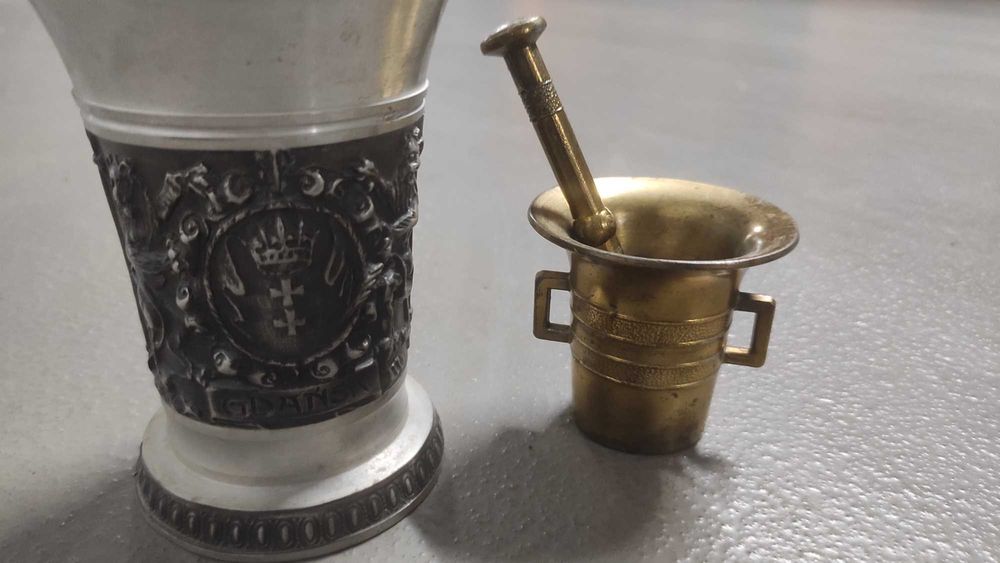 Moździerz i puchar z Gdańska