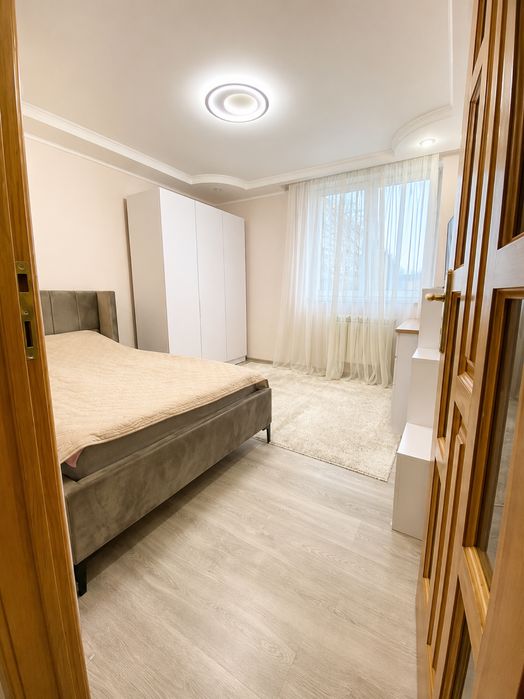 3 кімнатна квартира, вул. Минайська, газове опалення