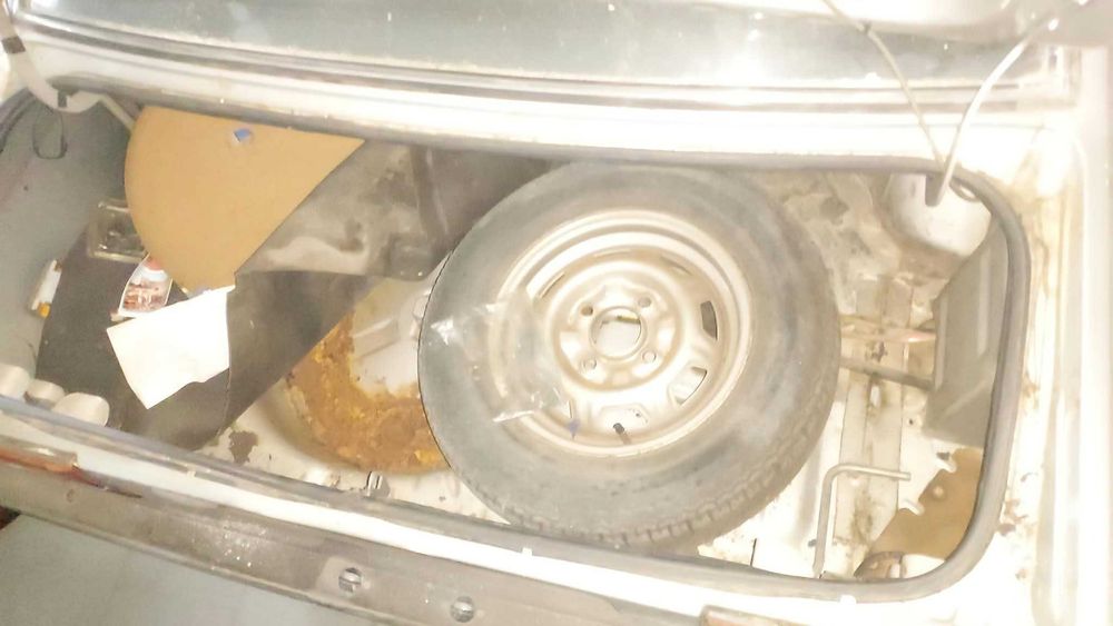 Datsun Sunny B310 Sedan (1981) – Apenas 122.000km | Excelente Base de Restauro