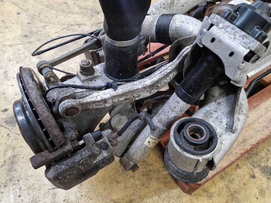 Eixo traseiro usado BMW SERIE 5 E39 525i 192CV diferencial 3.38 transmissões charriot