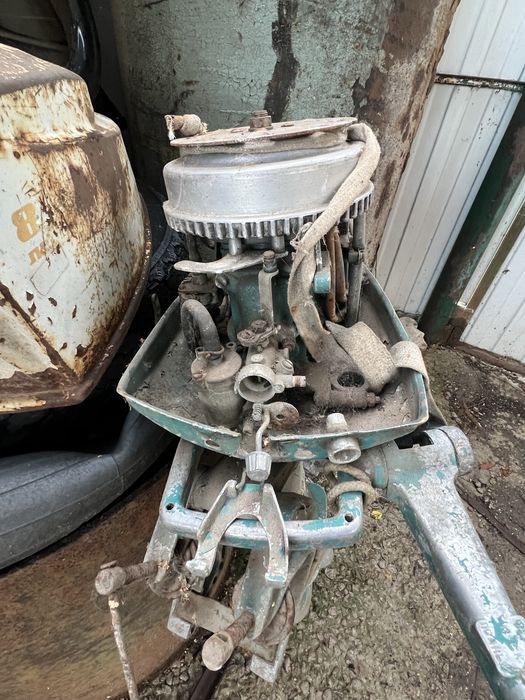 Ветерок 8, човновий двигун