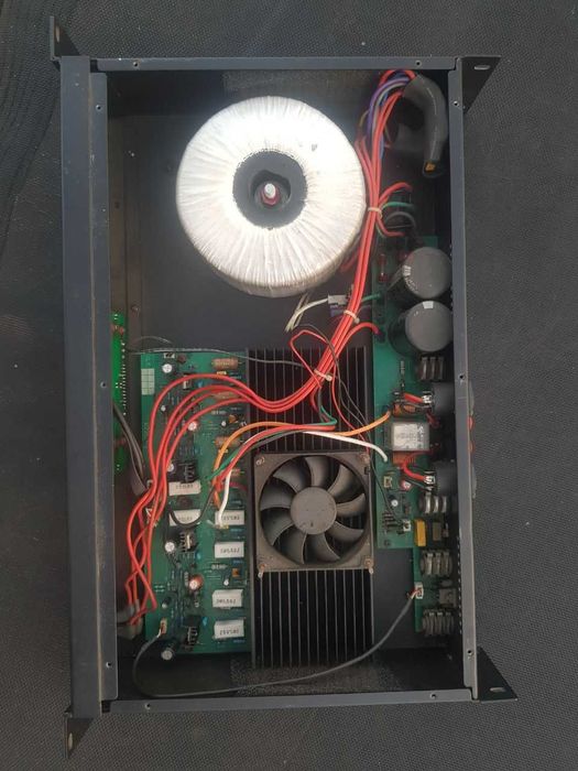 Підсилювач MUZON W 3002, 600 Вт