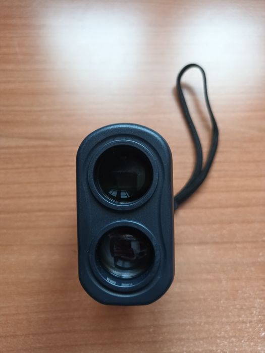 Medidor de distâncias (Laser Rangefinder)