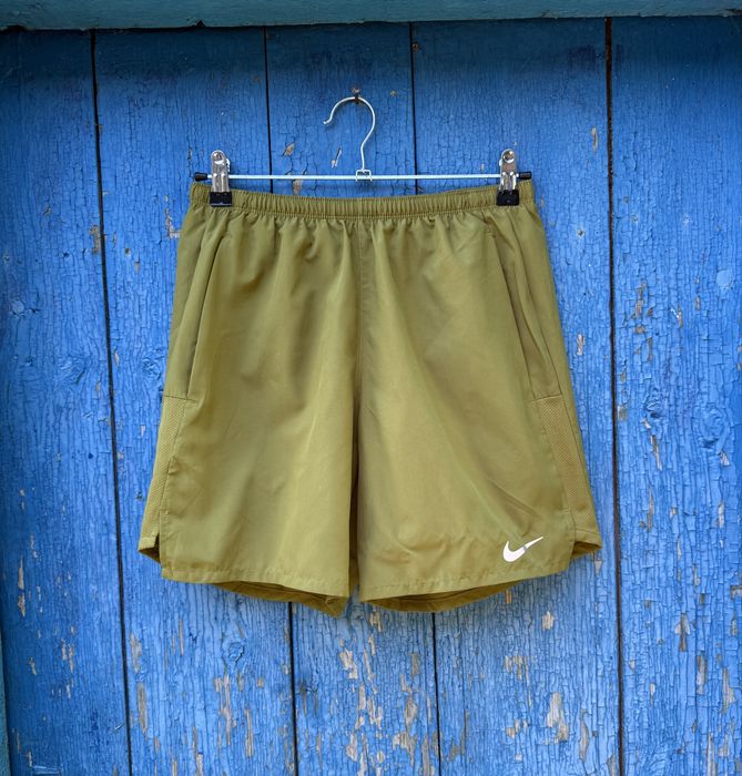 Чоловічі спортивні шорти Nike Challenger short