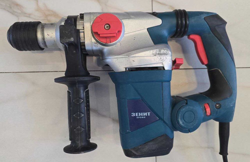 Перфоратор бочковой Zenit ZPP-1700 Profi Зенит в боксе