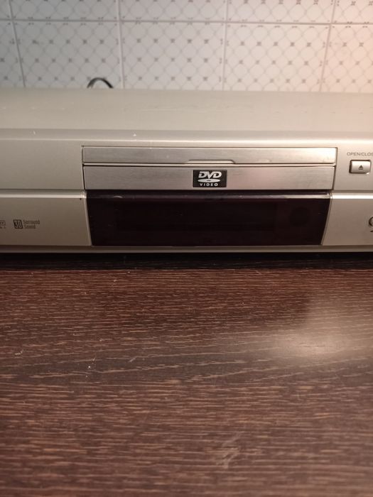 DVD LG modelo DVD4210 avariado  para peças peças