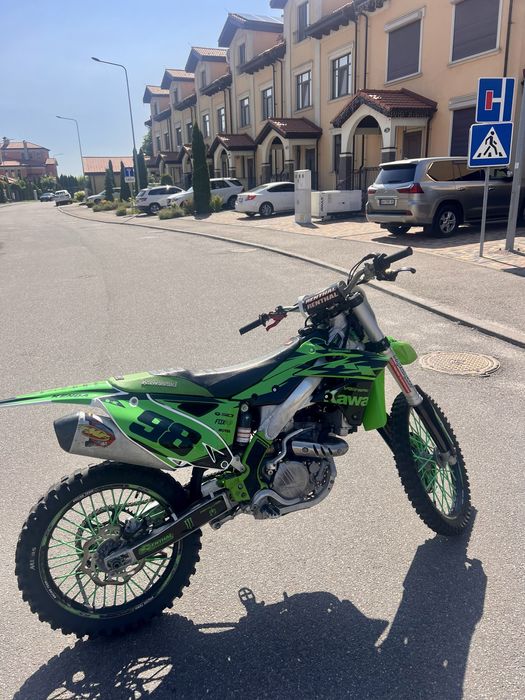Продам кроссовий мотоцикл Kawasaki KX250F